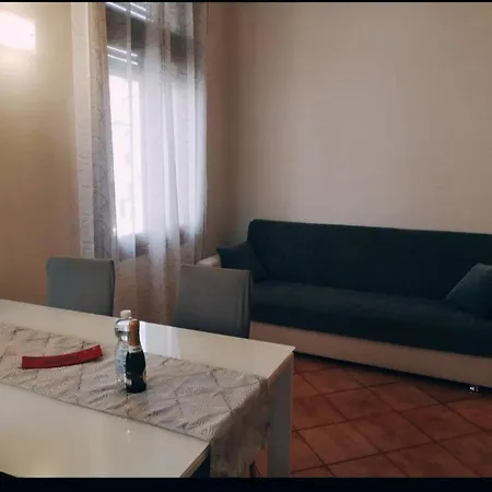 Ca' Elena شقة